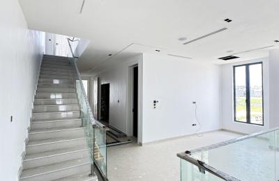 5 bedroom semi-detached duplex