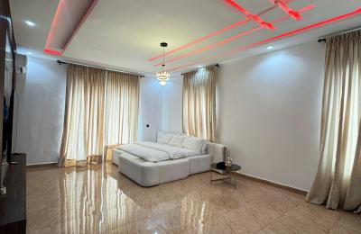 5 Bedroom Fully Detached Duplex