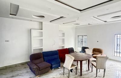 5 Bedroom Fully Detached Duplex