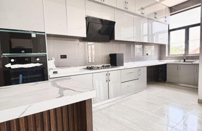 2 Bedroom Apartments