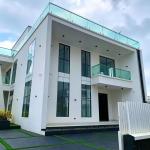 6 Bedroom Fully Detached Duplex