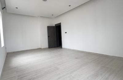 7 Bedroom Fully Detached Duplex