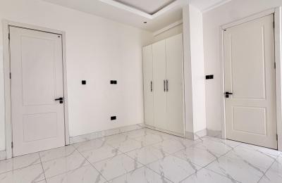 6 Bedroom Fully Detached Duplex