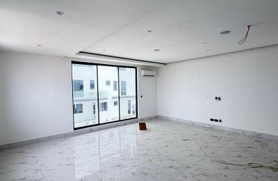 4 Bedroom Masionette