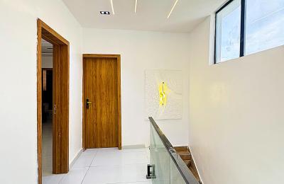 4 bedroom fully detached duplex