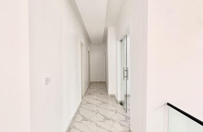 5 Bedroom Fully Detached Duplex