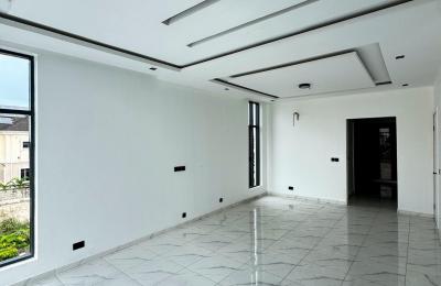 4 bedroom fully detached duplex