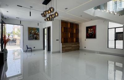 5 Bedroom Fully Detached Duplex