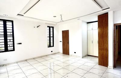 5 Bedroom Fully Detached Duplex