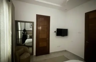 2 Bedroom Maisonette