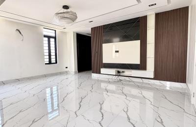 6 Bedroom Fully Detached Duplex