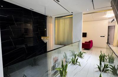 5 Bedroom Fully Detached Duplex