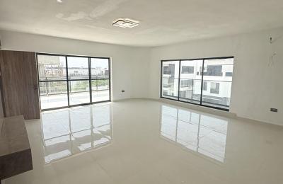5 BEDROOM DETACHED DUPLEX