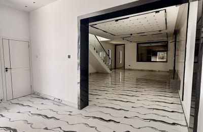 5 BEDROOM DETACHED DUPLEX