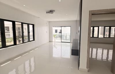 5 BEDROOM DETACHED DUPLEX