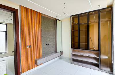 5 BEDROOM DETACHED DUPLEX