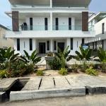 5 BEDROOM SEMI DETACHED DUPLEX