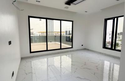 5 BEDROOM DETACHED DUPLEX WITH A SWIMMING POOL