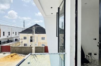 5 BEDROOM DETACHED DUPLEX