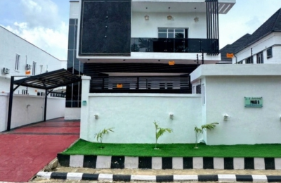 5 BEDROOM DETACHED DUPLEX
