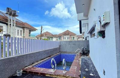 5 BEDROOM DETACHED DUPLEX WITH A SWIMMING POOL