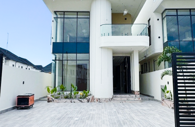 5 BEDROOM DETACHED DUPLEX