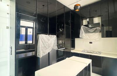 5 BEDROOM DETACHED DUPLEX WITH A SWIMMING POOL
