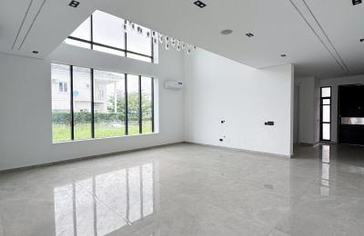 5 BEDROOM SEMI DETACHED DUPLEX
