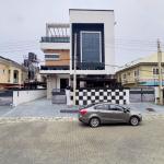 5 BEDROOM DETACHED DUPLEX
