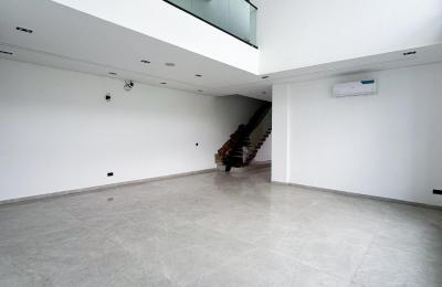 5 BEDROOM SEMI DETACHED DUPLEX