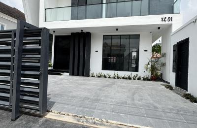 5 BEDROOM DETACHED DUPLEX