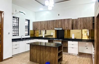4 BEDROOM DETACHED DUPLEX
