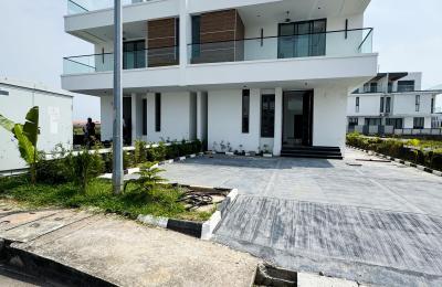 5 BEDROOM SEMI DETACHED DUPLEX