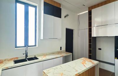 4 BEDROOM SEMI DETACHED DUPLEX