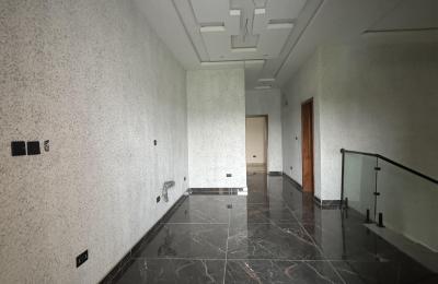 5 BEDROOM DETACHED DUPLEX