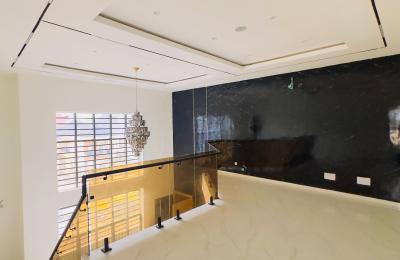 5 BEDROOM DETACHED DUPLEX