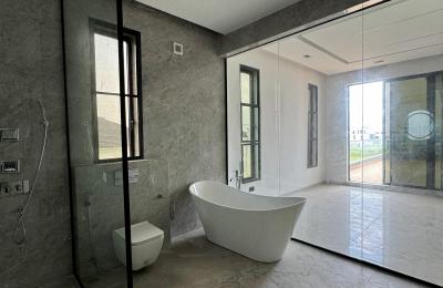 5 BEDROOM SEMI DETACHED DUPLEX