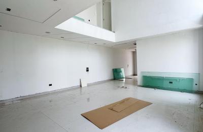 5 BEDROOM SEMI DETACHED DUPLEX