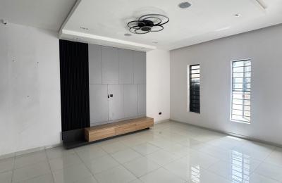 4 BEDROOM SEMI DETACHED DUPLEX