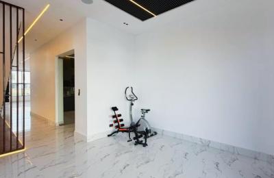 5 BEDROOM DETACHED DUPLEX WITH A SWIMMING POOL