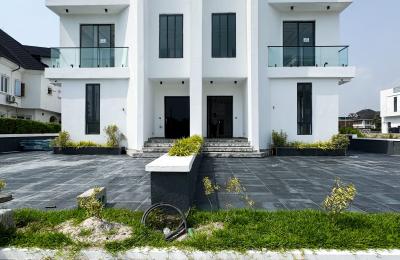 5 BEDROOM SEMI DETACHED DUPLEX