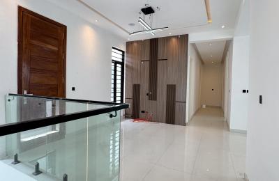 5 BEDROOM DETACHED DUPLEX