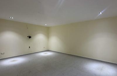 5 BEDROOM DETACHED DUPLEX WITH A SWIMMING POOL