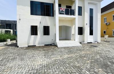 5 BEDROOM DETACHED DUPLEX