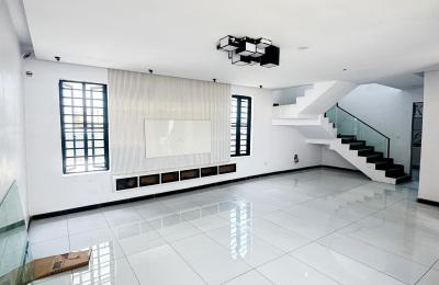 5 BEDROOM DETACHED DUPLEX