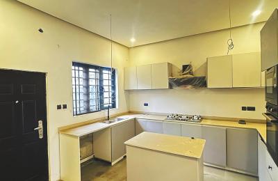 4 BEDROOM SEMI DETACHED DUPLEX
