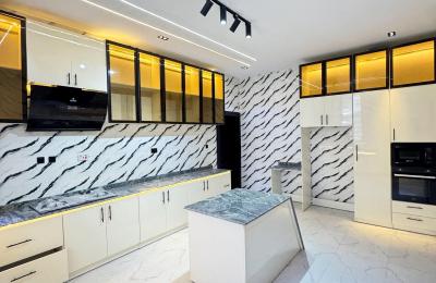 5 BEDROOM DETACHED DUPLEX