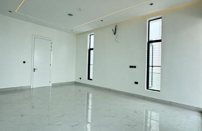5 BEDROOM DETACHED DUPLEX