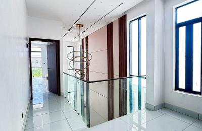 5 BEDROOM DETACHED DUPLEX