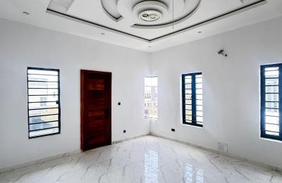 5 BEDROOM DETACHED DUPLEX